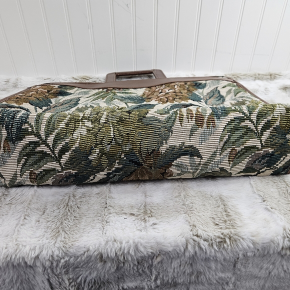 Floral Tapestry Satchel with Brown Accents - Picture 5 of 16